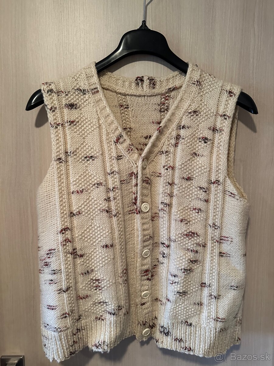 kroj: lajblíky/kabátiky/vestičky - 11