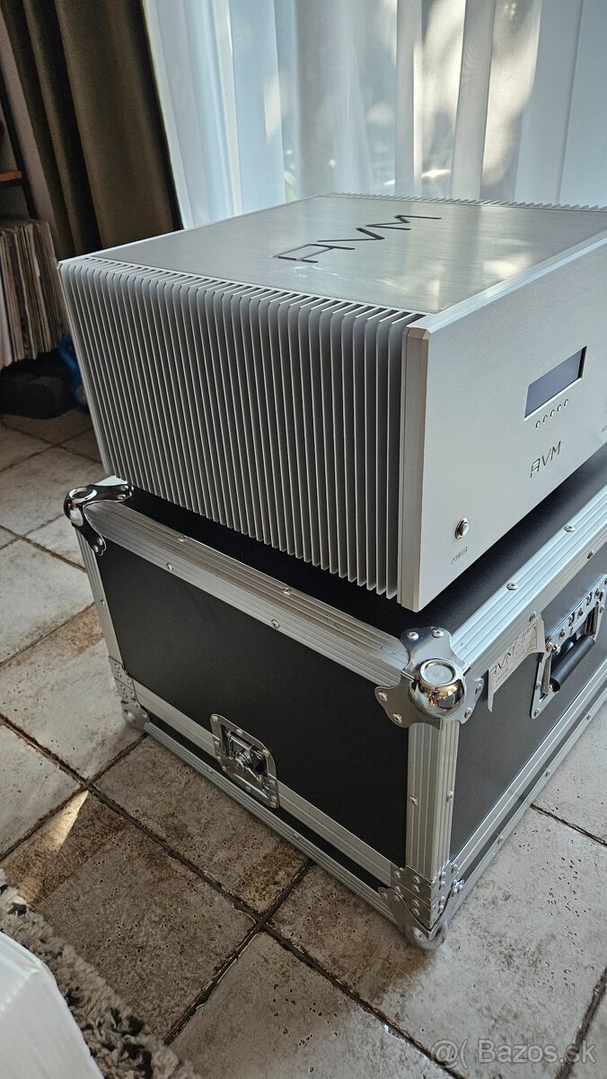 Predám zosilňovač AVM Ovation SA 8.2 - 11