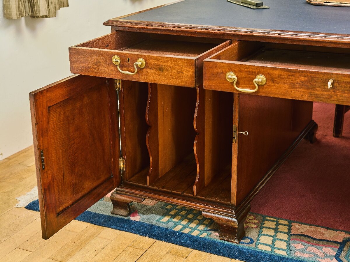 Veľký anglický písací stôl. Obojstranný - 11