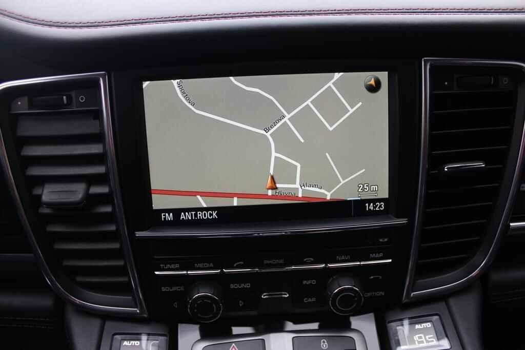 Vymenim porsche panameru GTS 316 kw - 11