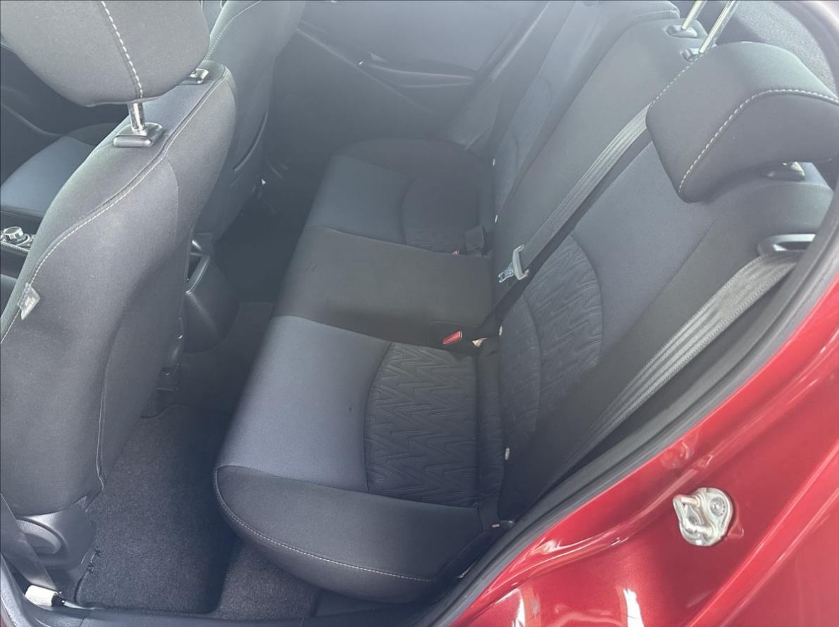 Mazda 2 1.5 66kW 2016 114311km výhodně - 11
