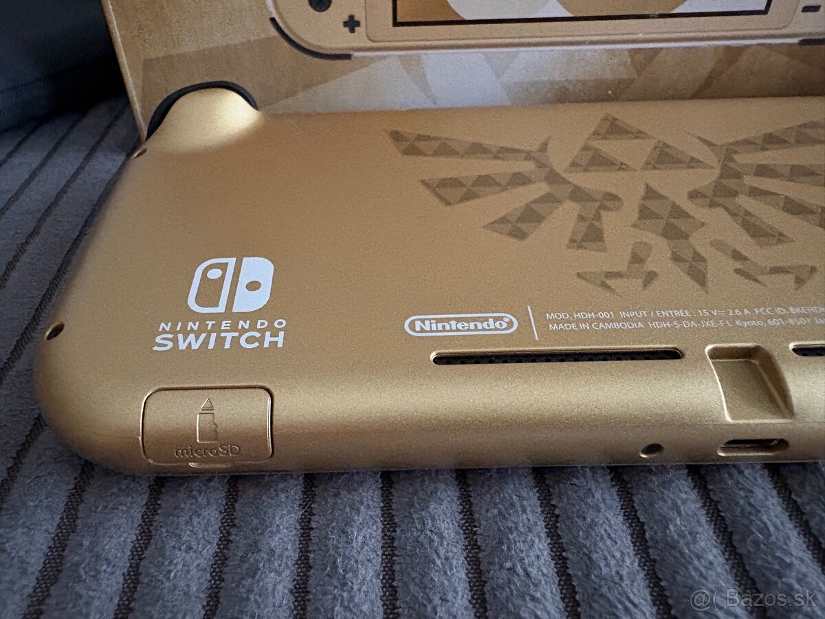 Nintendo Switch Lite Hyrule Edition + Magnetický kryt - 11