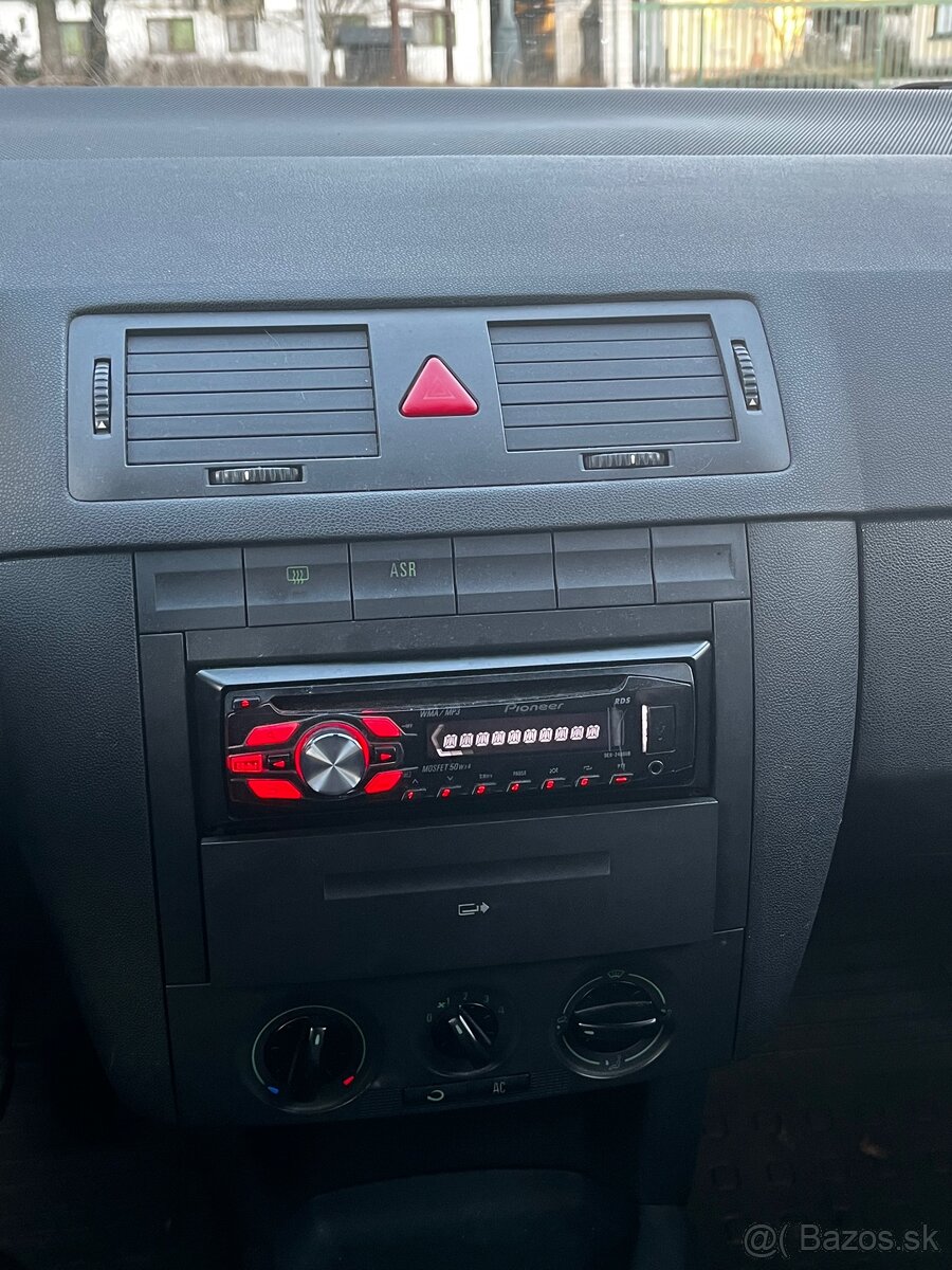 Škoda Fabia 1 1.2 HTP 47Kw - 11