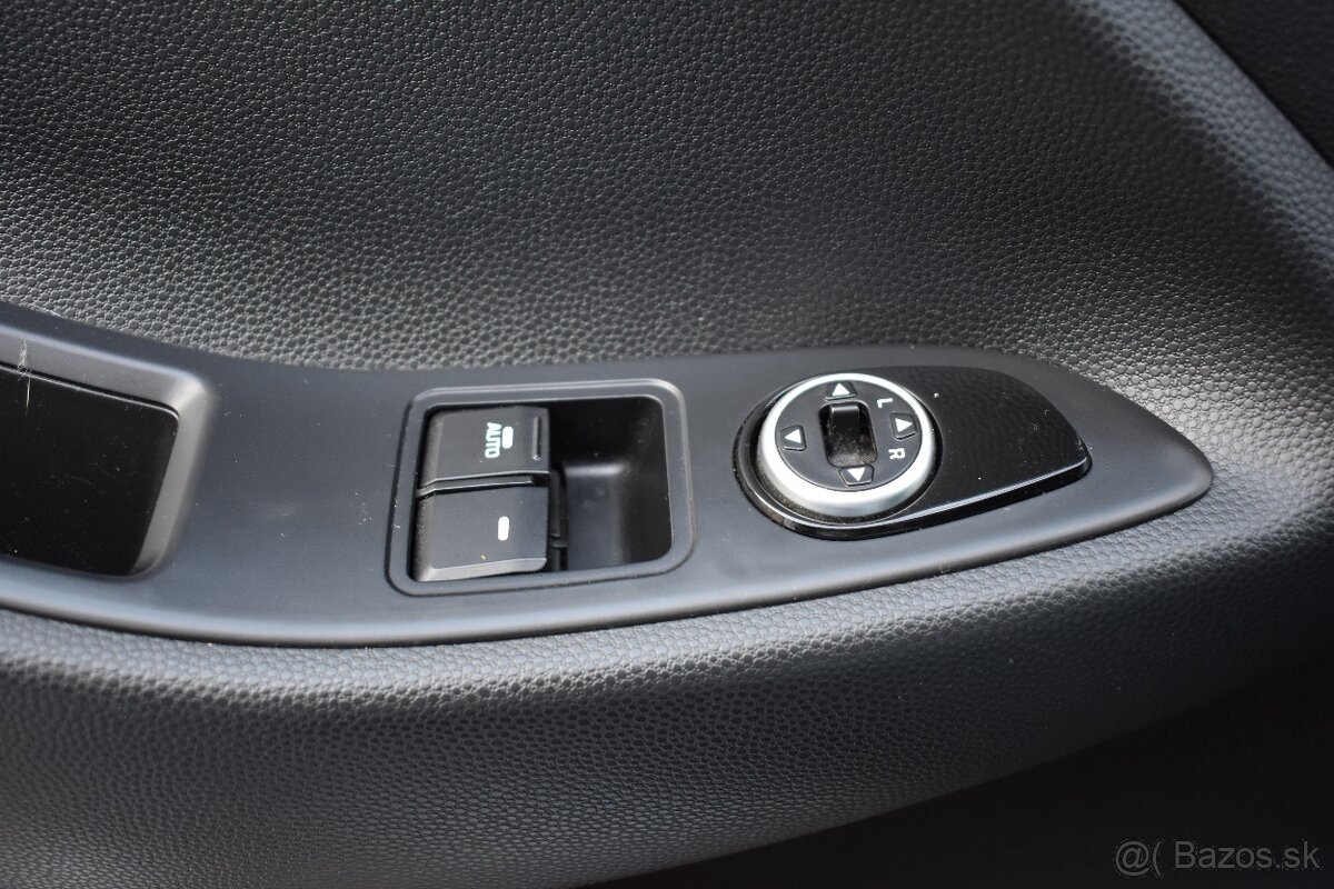 Hyundai i20 Coupe 1.4i 16V Dynamic - 11