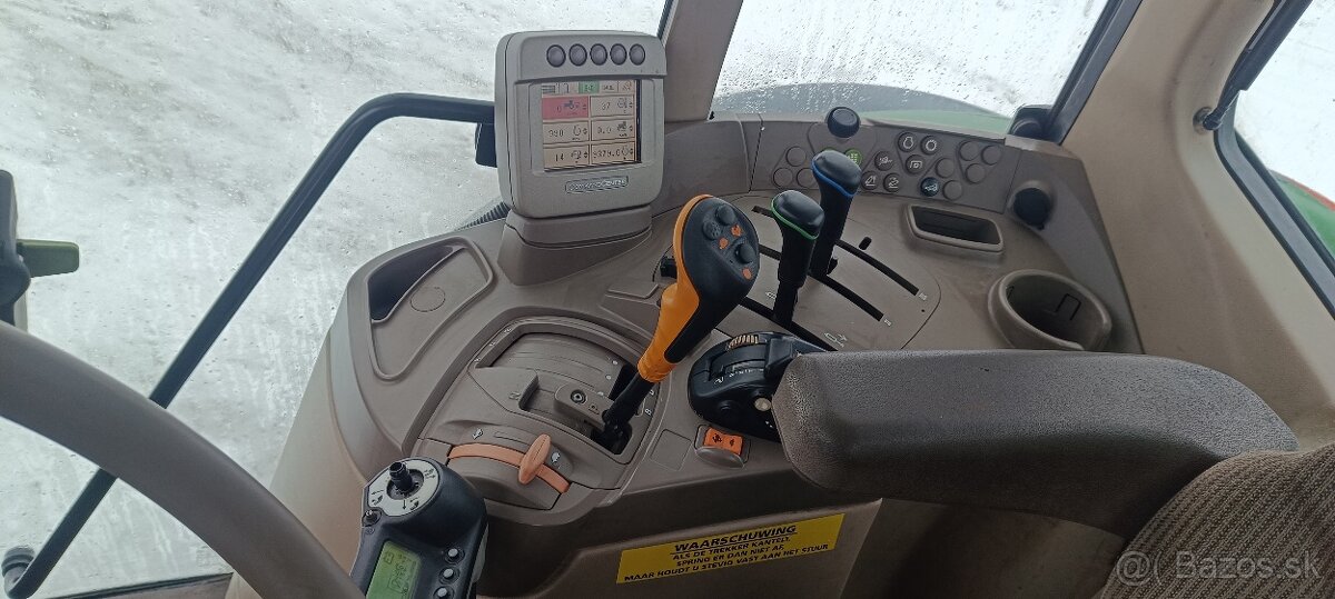 John Deere 6230 premium +nový quicke q46 - 11