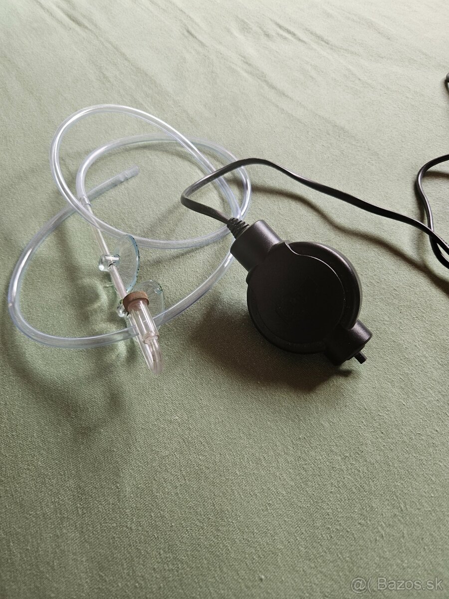 Predám akvárium + príslušenstvo - 11