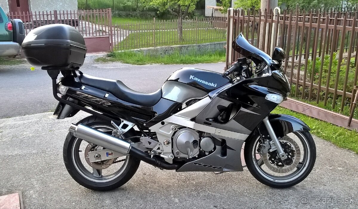 Kawasaki ZZR -600 - 11