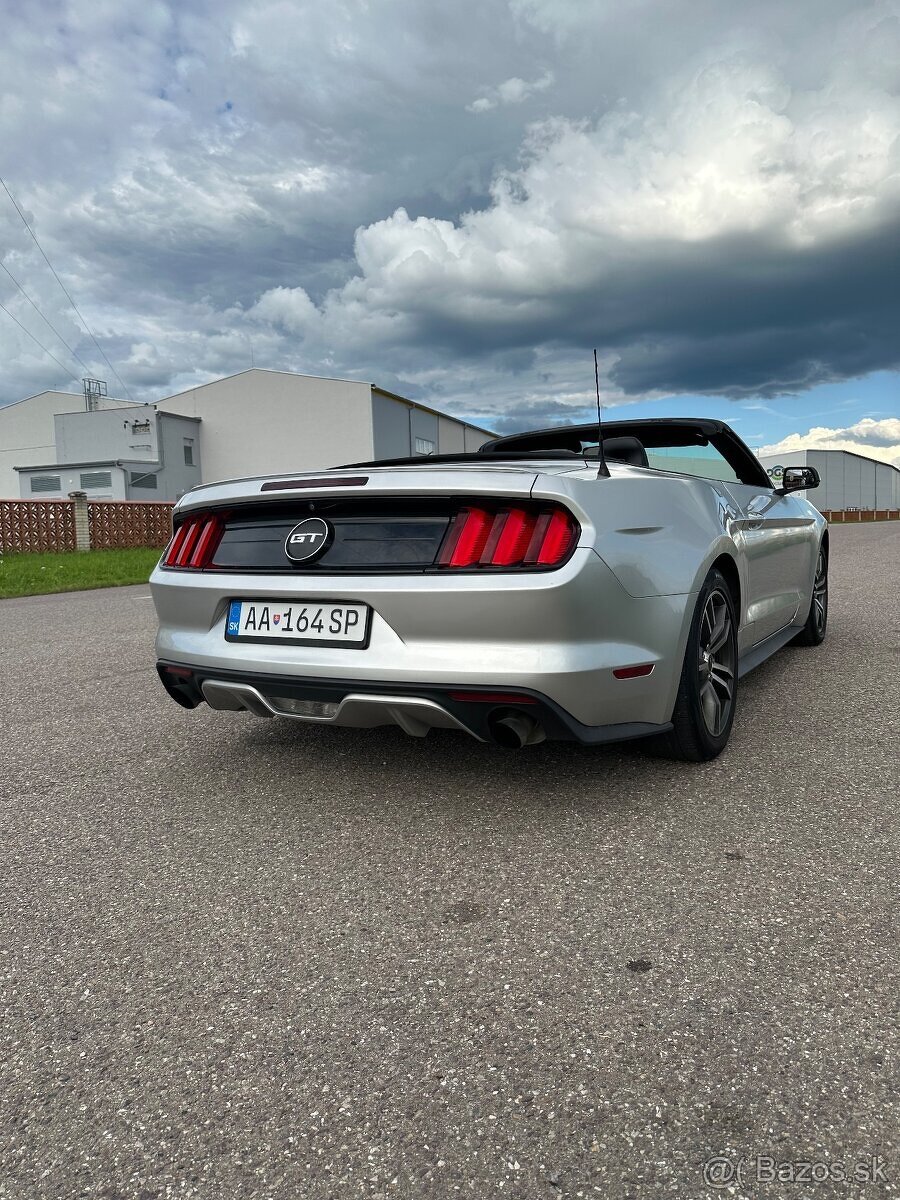 Ford Mustang cabrio 2.3 Ecoboost Automat,Kamera,Nové pneu - 11