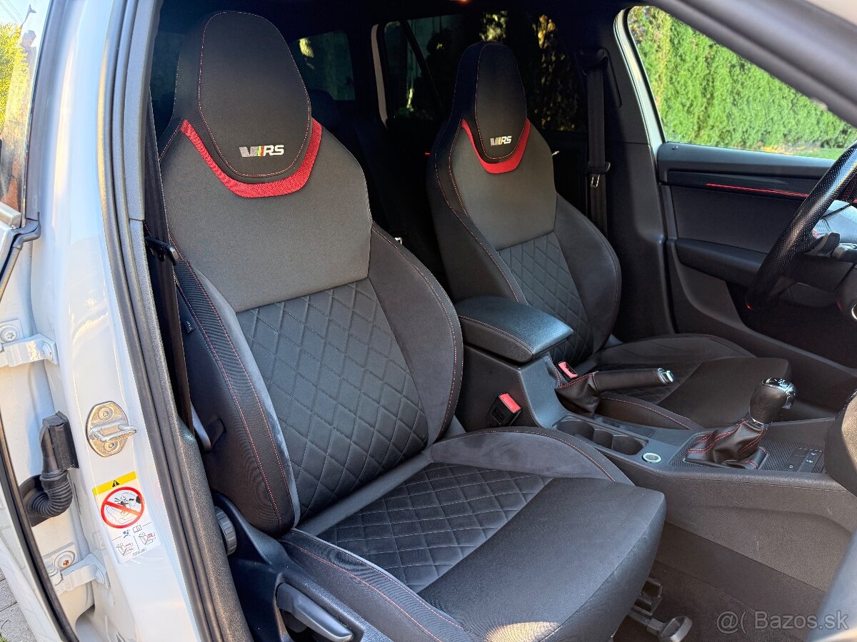 Škoda Octavia Combi 2.0 TDI RS DSG 4x4 - 11
