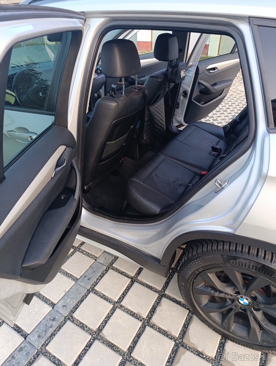 BMW X1 XDRIVE 18D - 11