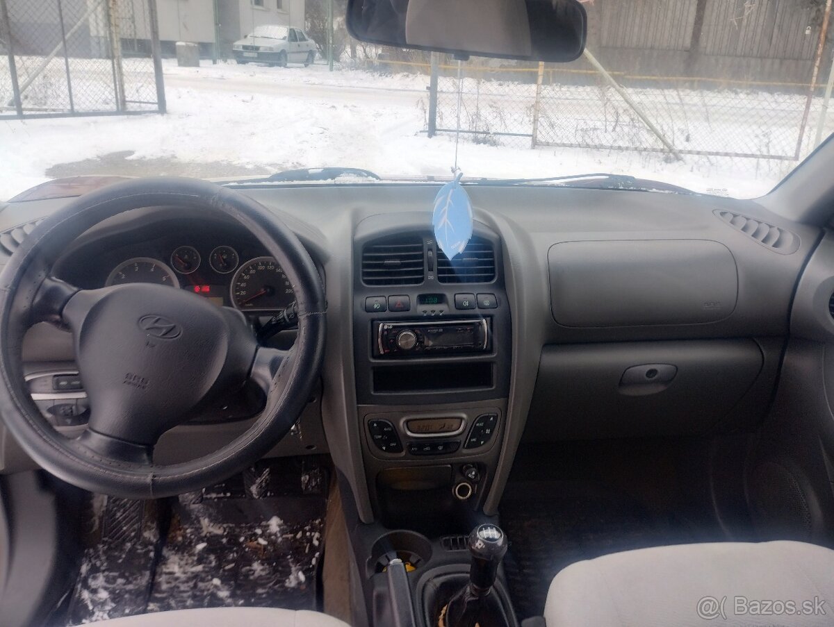 Hyundai Santa Fe 2.0 CRDi 4x4 - 11