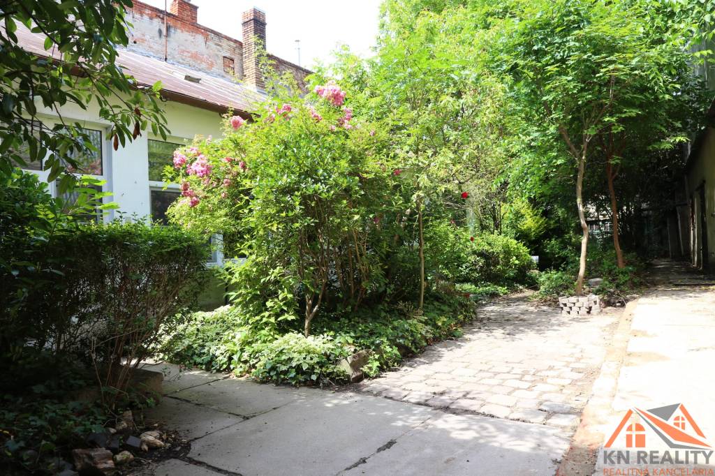 TOP Zaujímavá ponuka pre investorov Komárno - Dunajské náb - 11