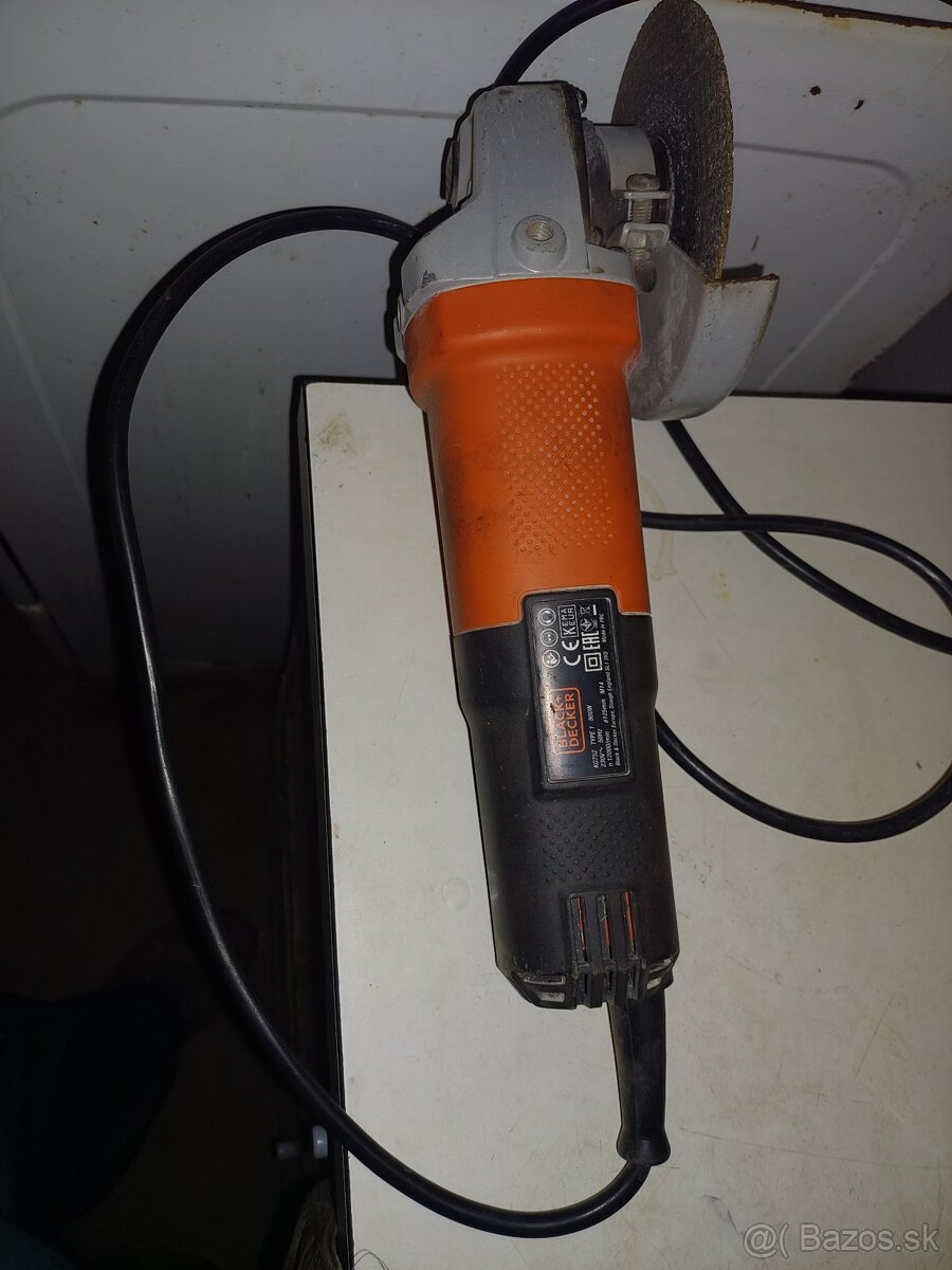 Uhlová brúska,Black+Decker. - 11