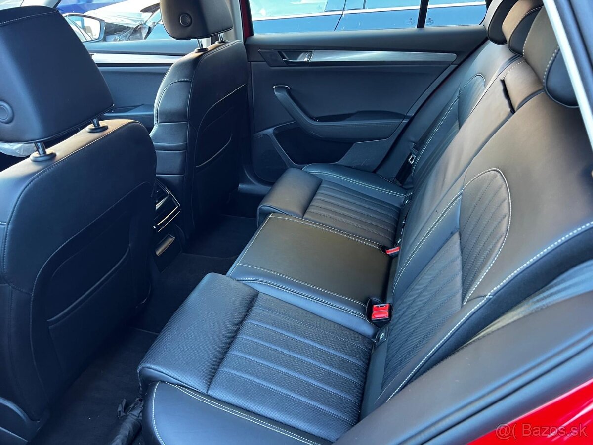 ŠKODA SUPERB COMBI 147kW 2.0TDI DSG - 11