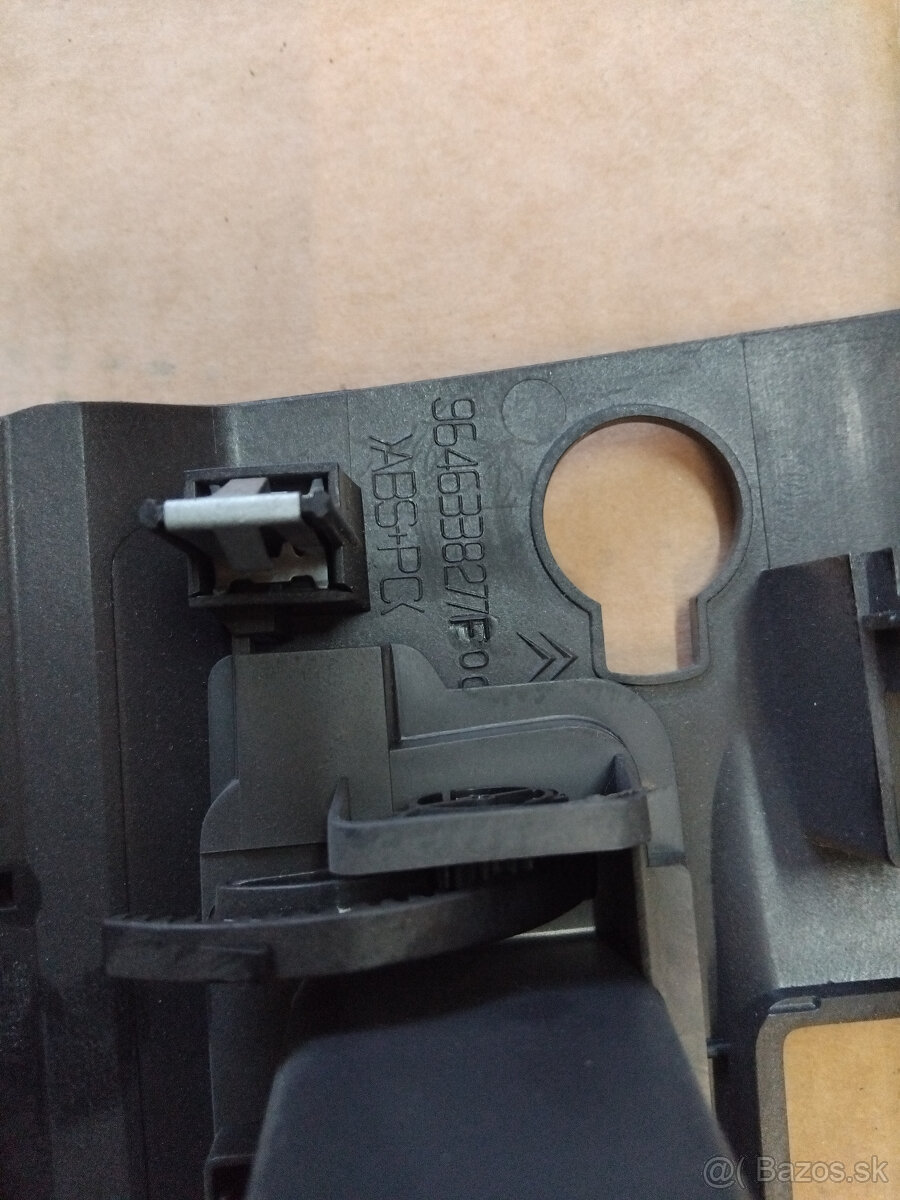 výduchy kúrenia Citroen C4 - 11