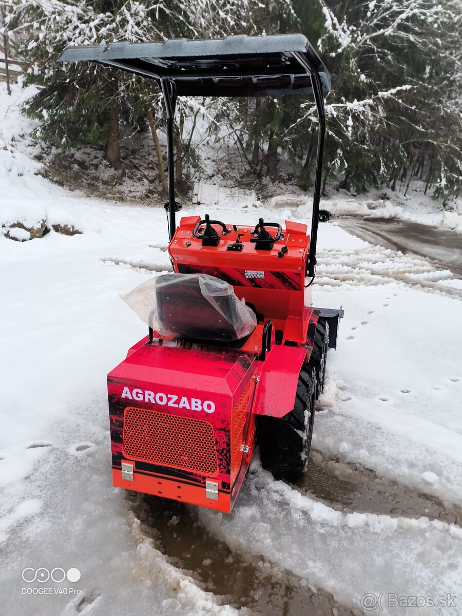 Kolesovy nakladac smykovy - 11