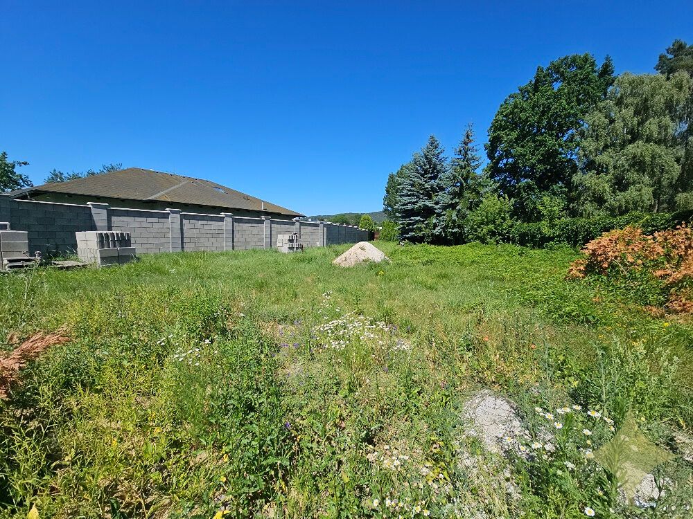 PRIEVIDZA – Staré sídlisko / DOBRÁ POLOHA / Pozemok 1350 m2, - 11