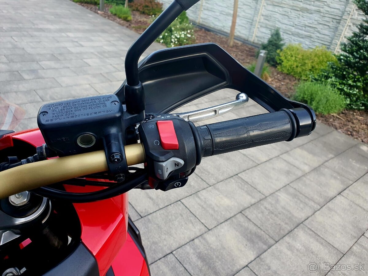 Honda X ADV 750 - 11