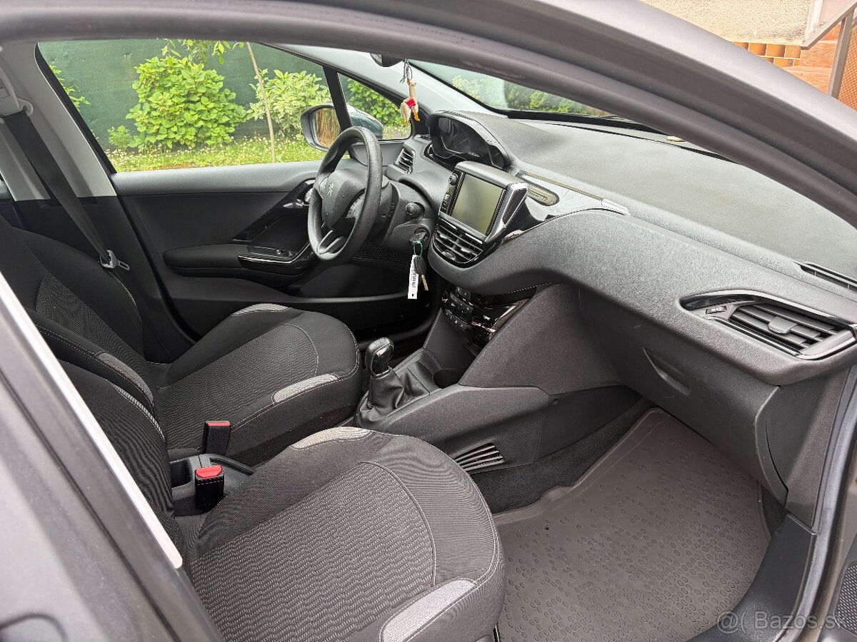 Peugeot 208 1.2 PureTech Style - 11