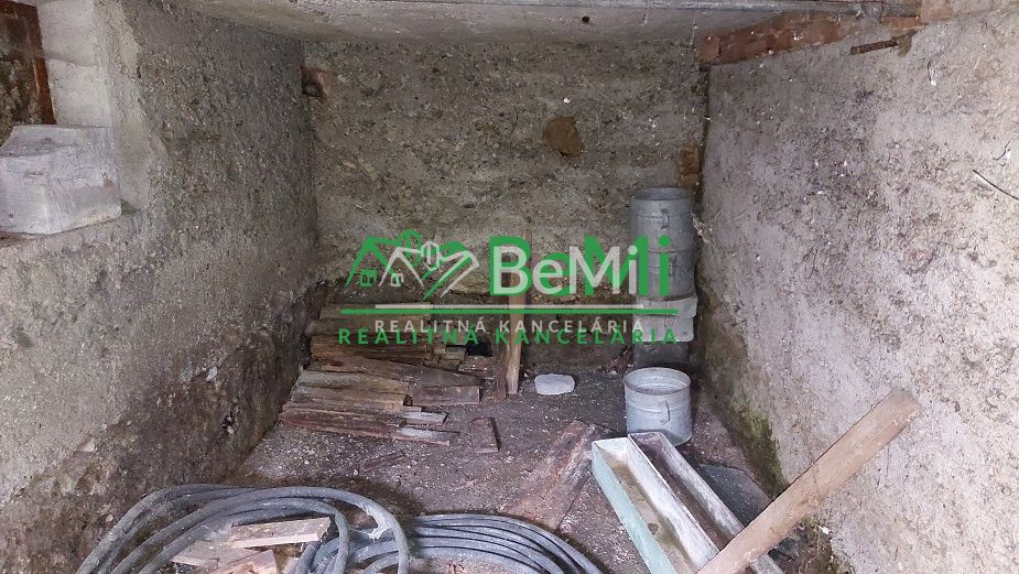 Exkluzívne na predaj rodinný dom v obci Norovce - 11