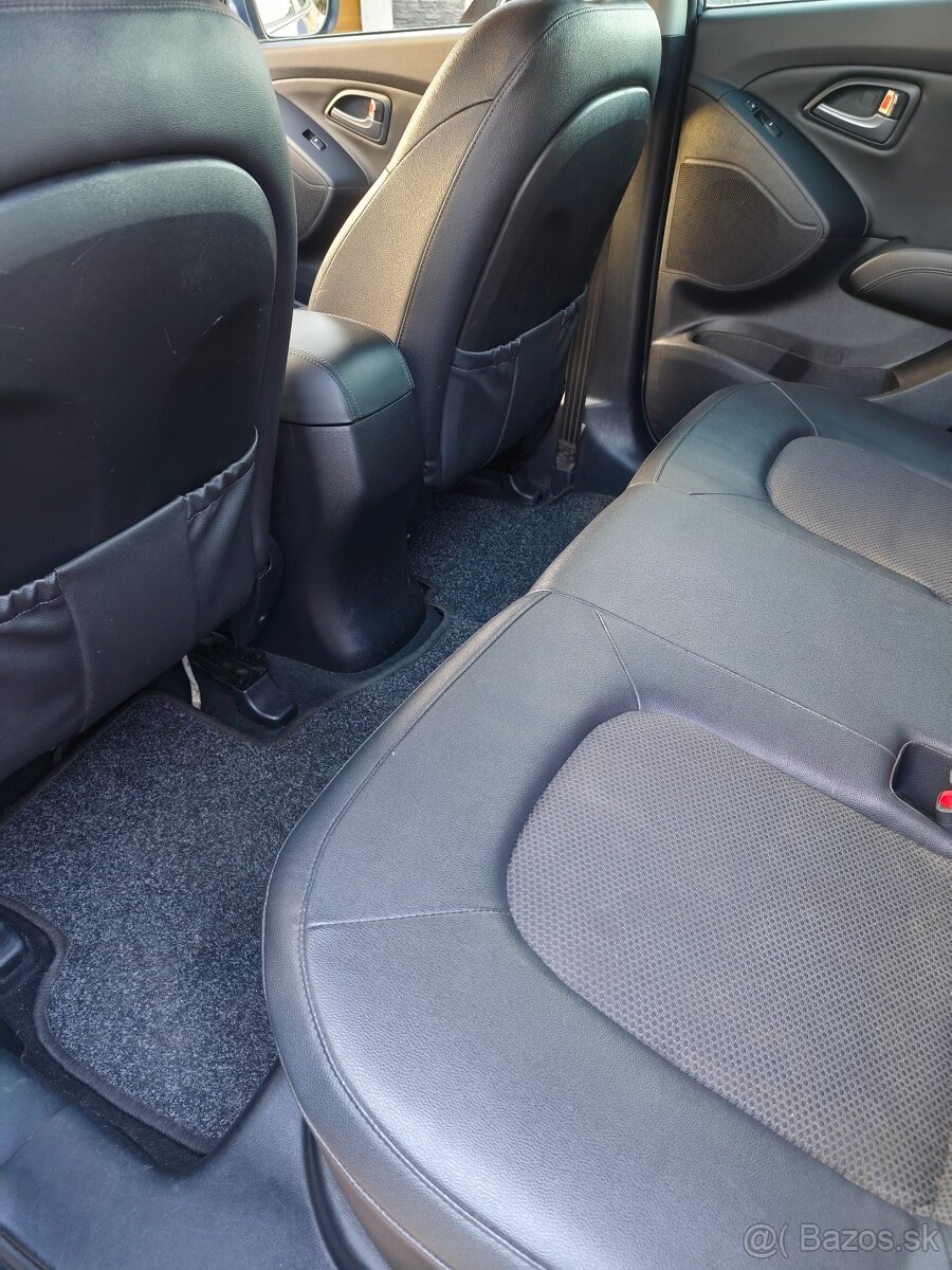 Hyundai ix35 - 11