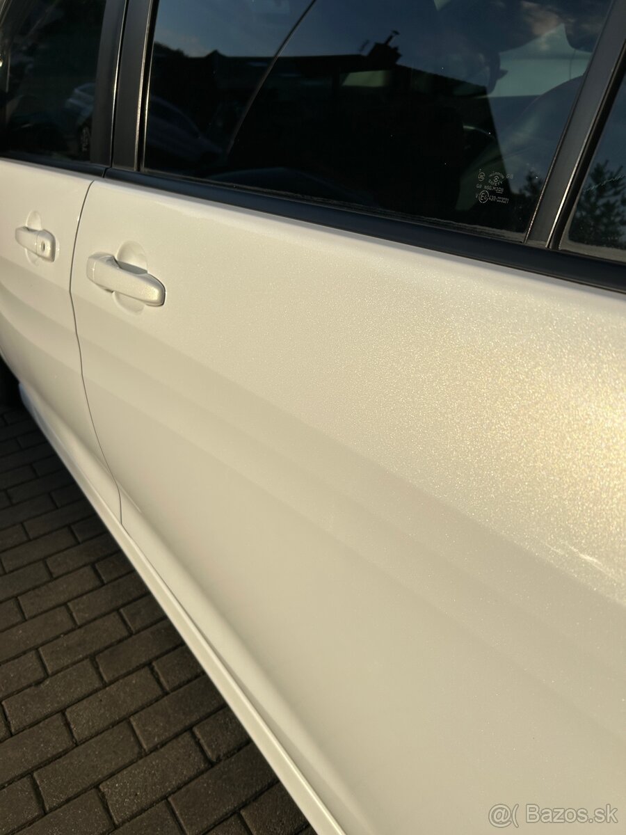 Mazda 5 40 Jahre edition 2,0i - 11