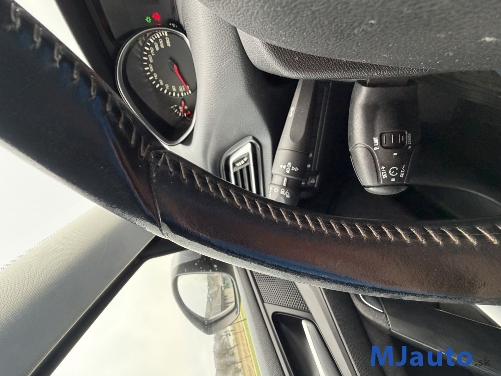 Peugeot 308 1.2i Možná výmena/leasing/úver - 11