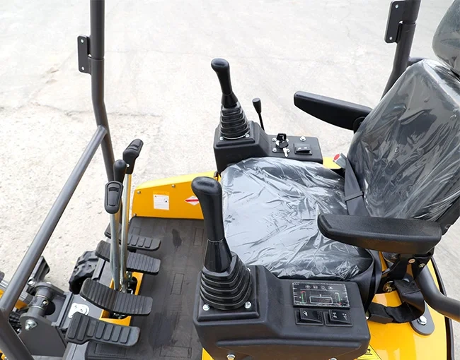 Minibagr 1,6t – Laidong 16kW, joysticky, hodně příslušenství - 11