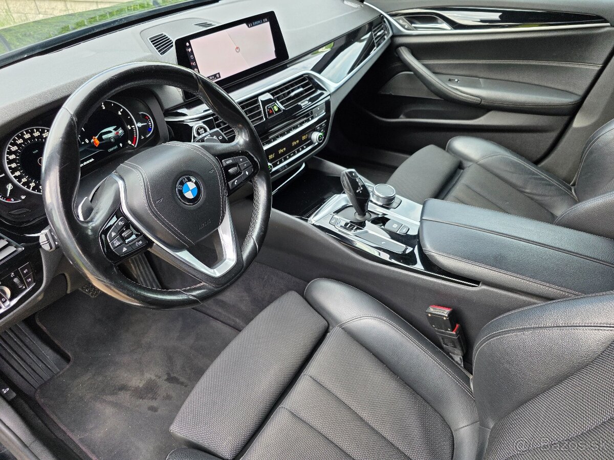 BMW 520D xDrive SPORTLINE HARMAN KARDON 2018 - 11
