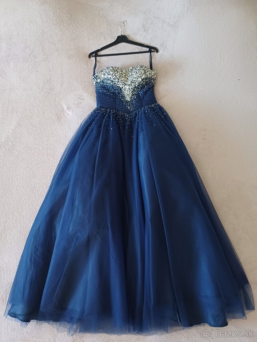 Predáme spoločenské šaty - 11