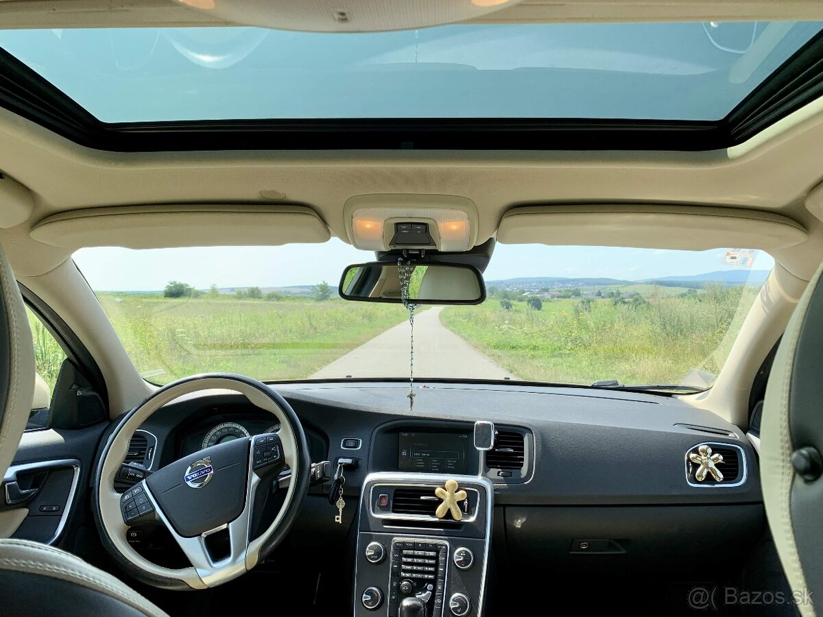 Volvo S60 T5 Summum Powershift - 11