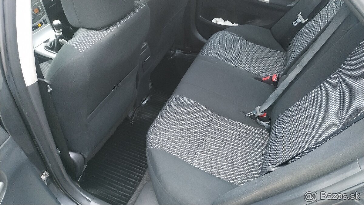 Toyota COROLLA 1.6 VVTI,97kw 11/2010 - 11