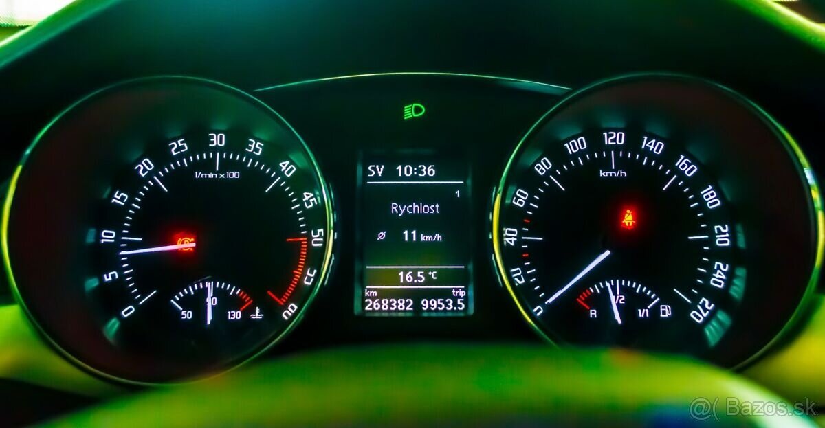 Škoda Superb Combi ambiente 2fl 3T 1.6 TDI - 11