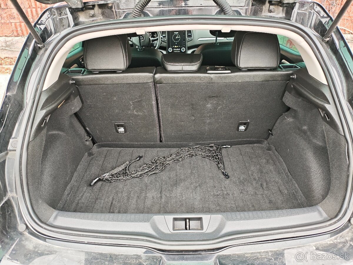 RENAULT MEGANE BOSE EDITION TCE 130 R.V.2016 - 11