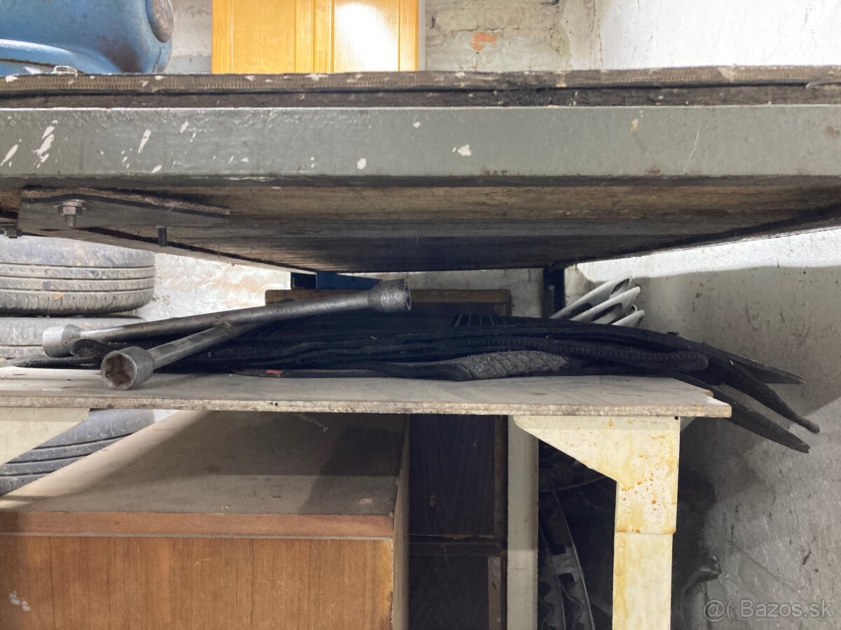 Pracovny stol ponk - 11