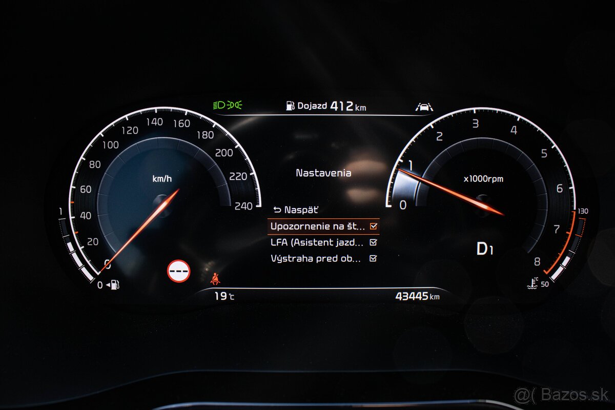 Kia XCeed 1.5 T-GDi Platinum A/T - 11