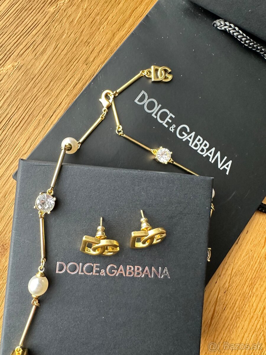 Nová nenosena sada náušníc a nahrdelnika D&G - 11