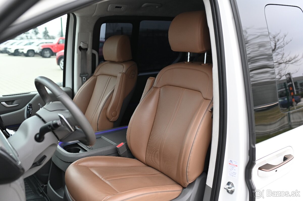 Hyundai Staria 2.2 Luxury - 11