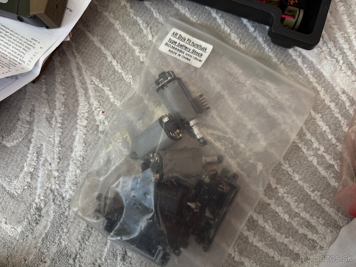 Kufrík s príslušenstvom na airsoft - 11