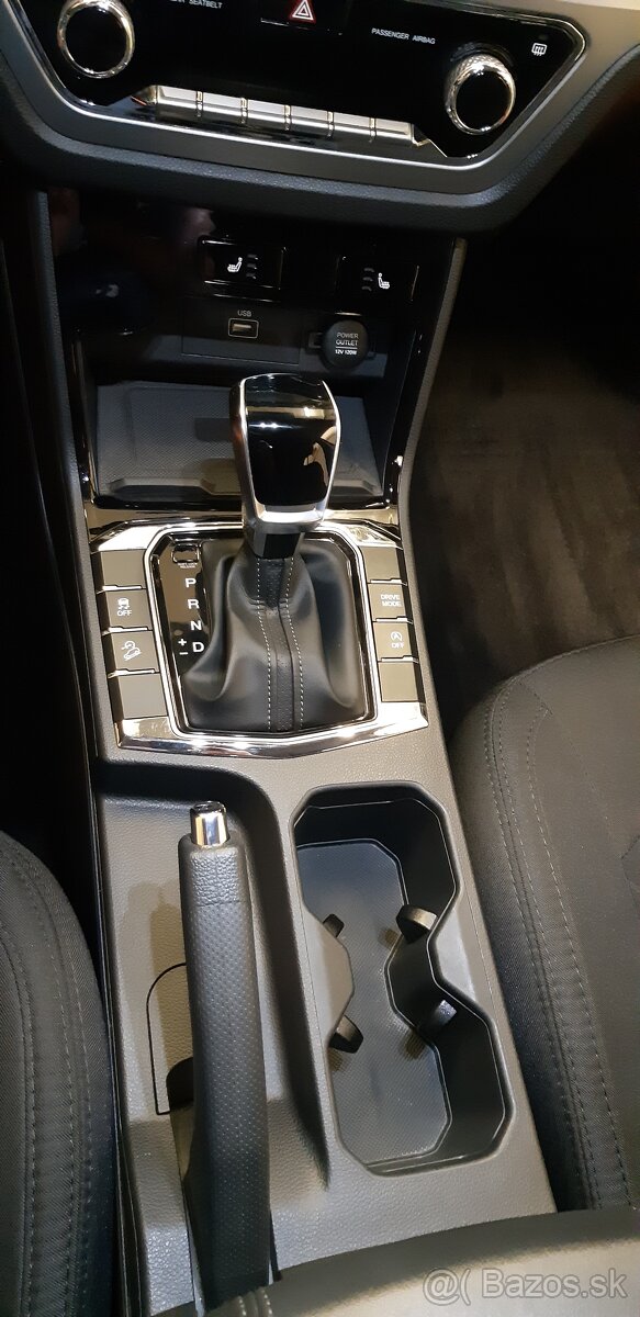 SsangYong Korando 1.5 Benzín Style 6/AT - 11