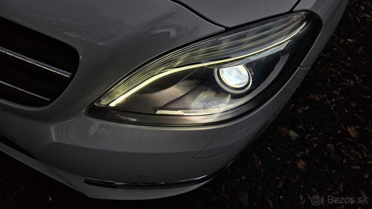 Mercedes Benz B 180, 2012, 99 tkm, xenony, navi, serviska - 11