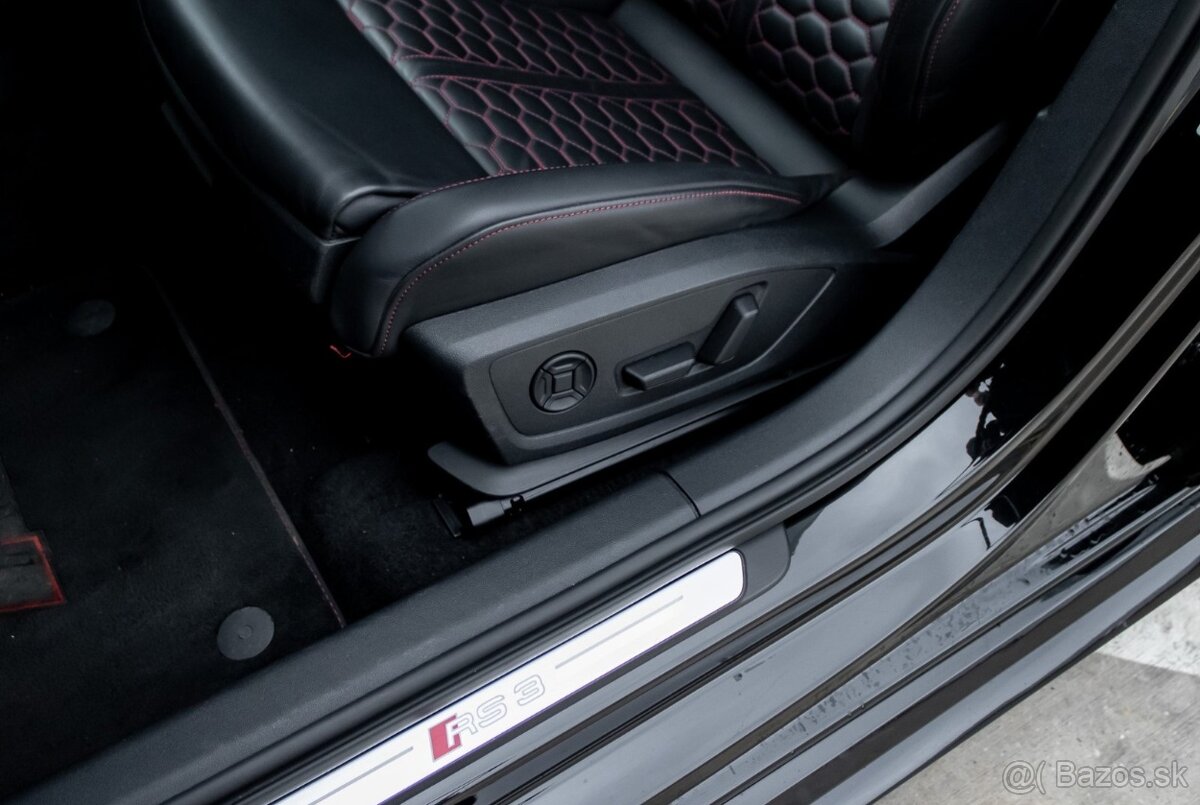 Audi RS3 2.5 TFSI - 11