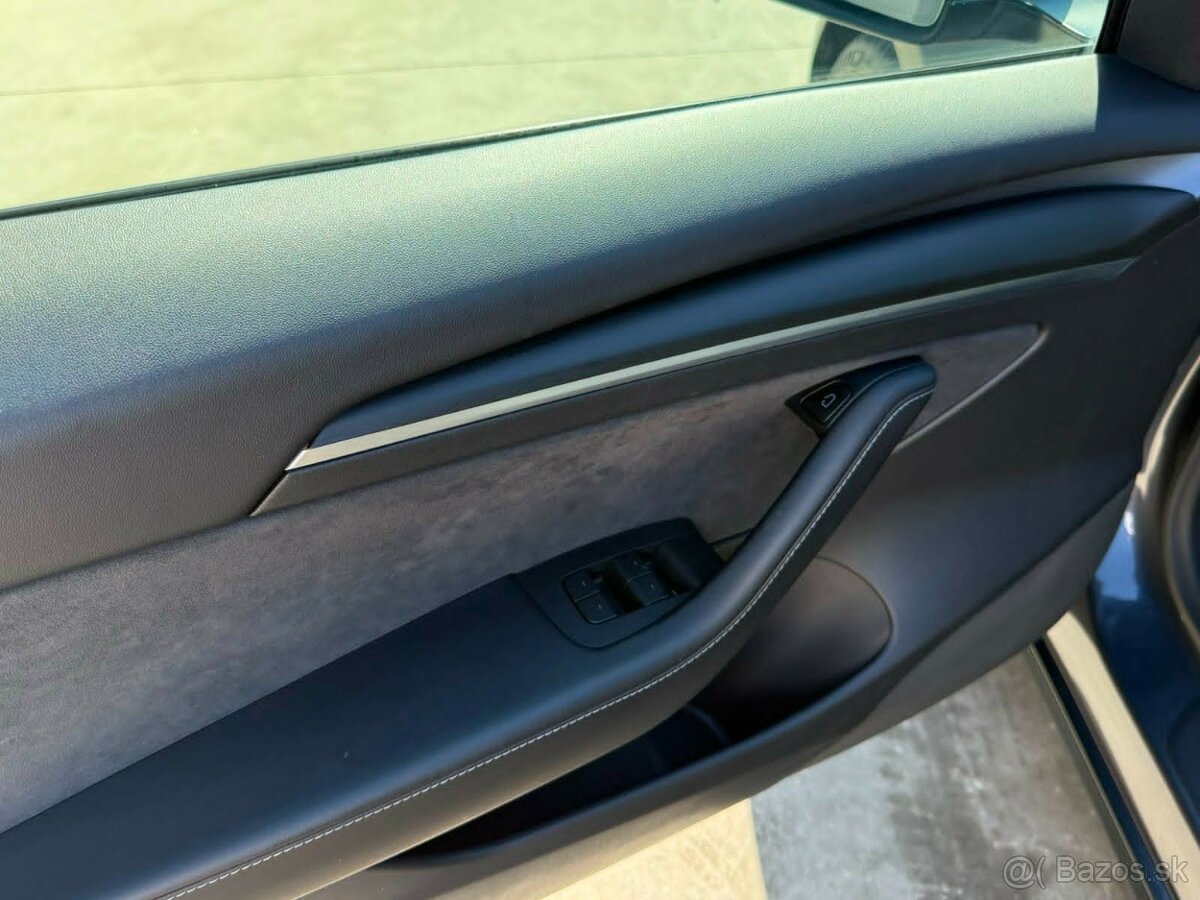 Tesla Model 3 FACELIFT LONG RANGE- AWD-tepelné-matná folia-b - 11