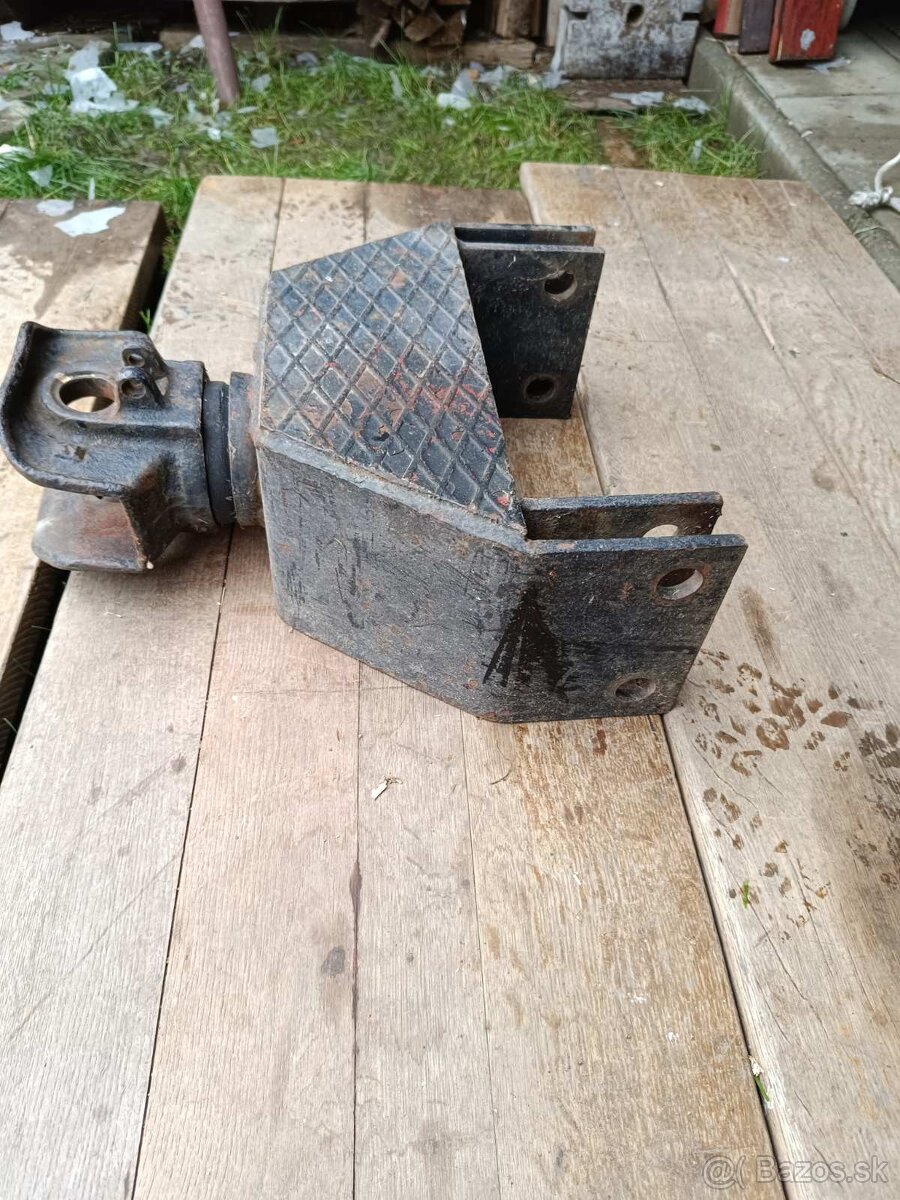 Náhradné diely na zetor - 11