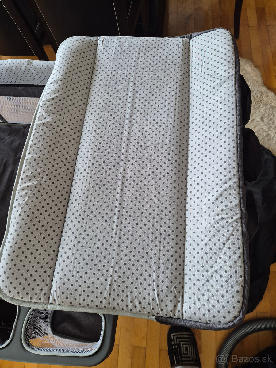 Polohovatelna cestovna postielka + prislusenstvo - 11