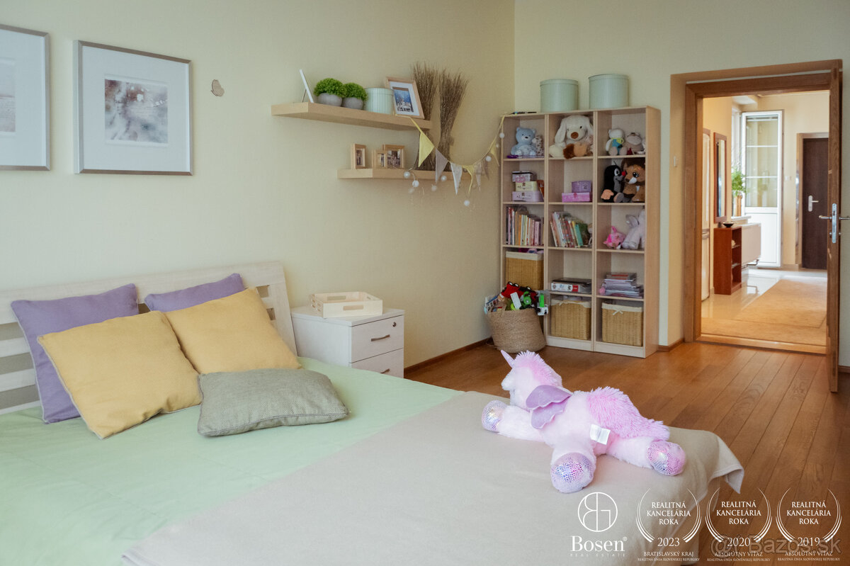 BOSEN | 4 izbový byt s krbom, centrum, zariadený, 152 m2. - 11