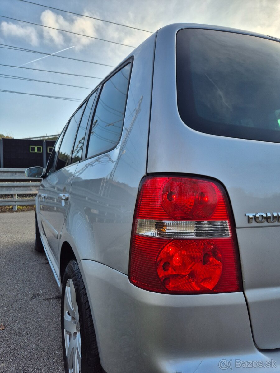 VOLKSWAGEN TOURAN 1.9TDI 77KW M6 2005 BKC - 11