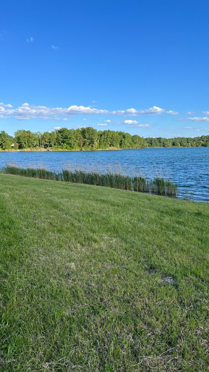 Na predaj pozemok Vojka nad dunajom v sukromnom areali - 11