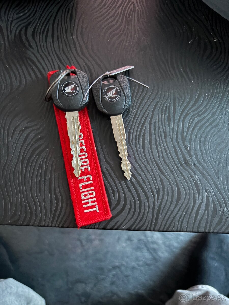 Honda cbr 1000rr fireblade - 11