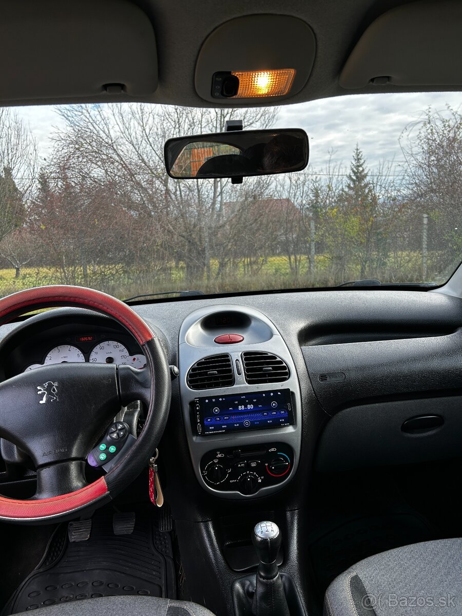 Peugeot 206 Generation edícia 1.4 55kw - 11